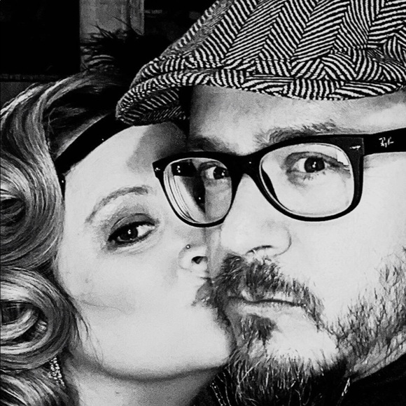 Meet your Posher, Mandi - Picture 1 of 1